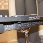 Hier ist das Tonstudio-eigene Drum-Sampler-Pad Roland SPD-30 Octapad zu sehen.